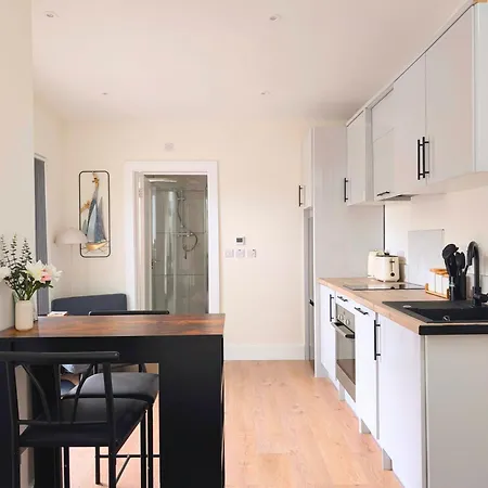 Appartement Garden With Private Entrance *